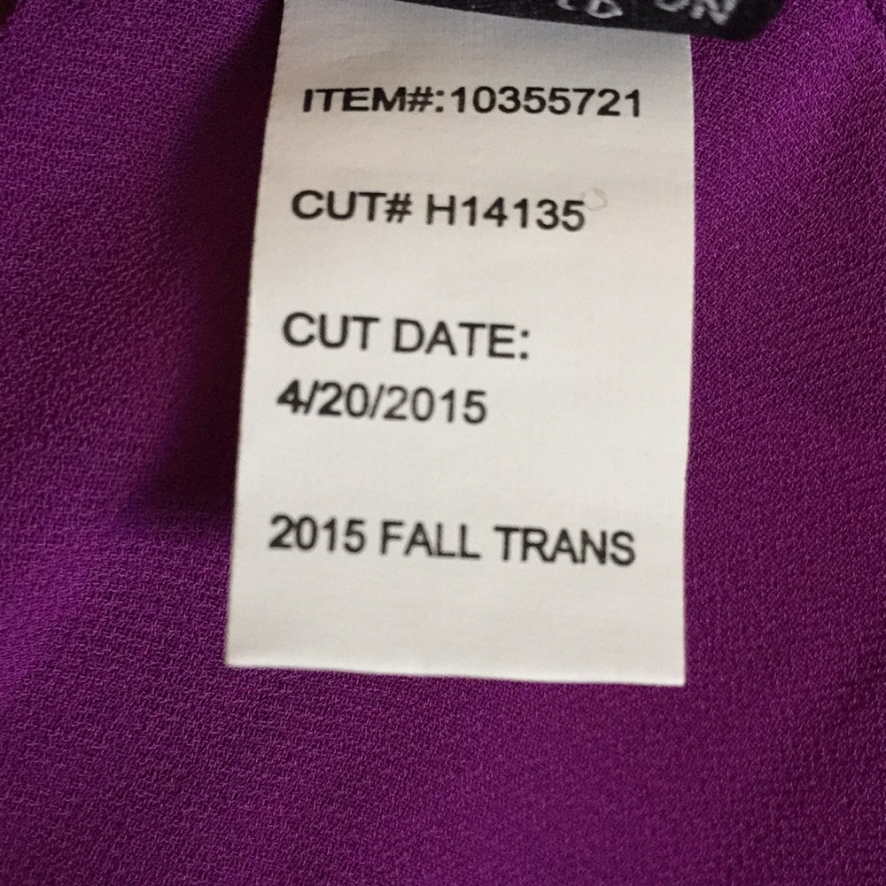 Torrid women top size 2 (2x ) (18/20) - Picture 9 of 10